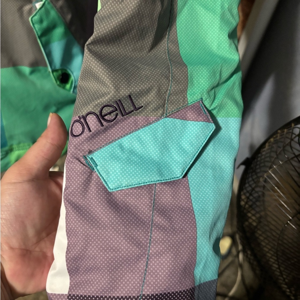 SOLD O'Neill Women's Blue and Green Plaid Ski Jacket - Picture 8 of 16